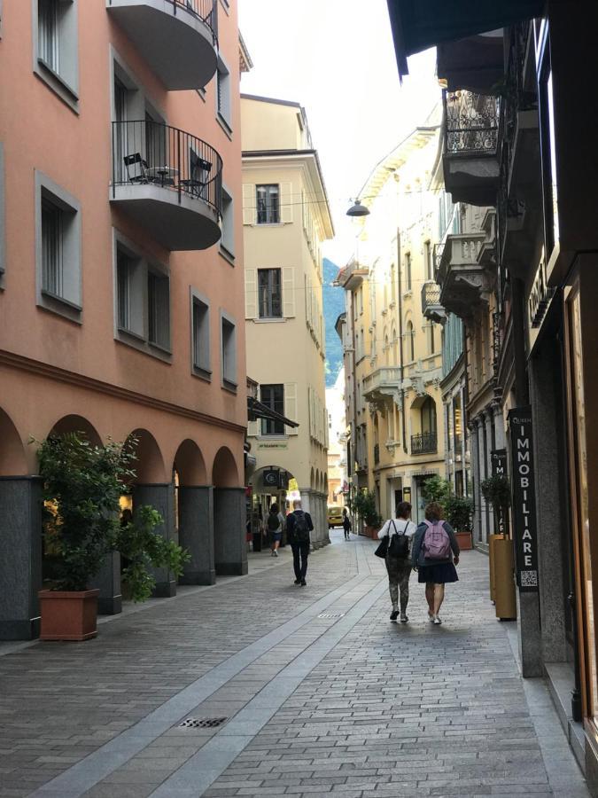 Connie S Home Free Parking Lugano Kültér fotó